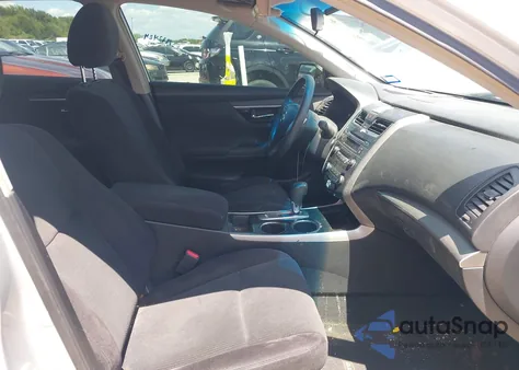 2013 Nissan Altima 2.5 S z USA, uszkodzony, nr VIN 1N4AL3AP8DN531776